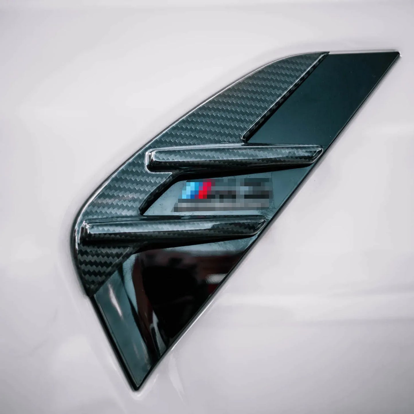 Kotflügel Seiteneinlässe Emblem Aufkleber Carbon | passend für BMW M3/M4 (G80/G81/G82/G83) | Aulitzky Tuning