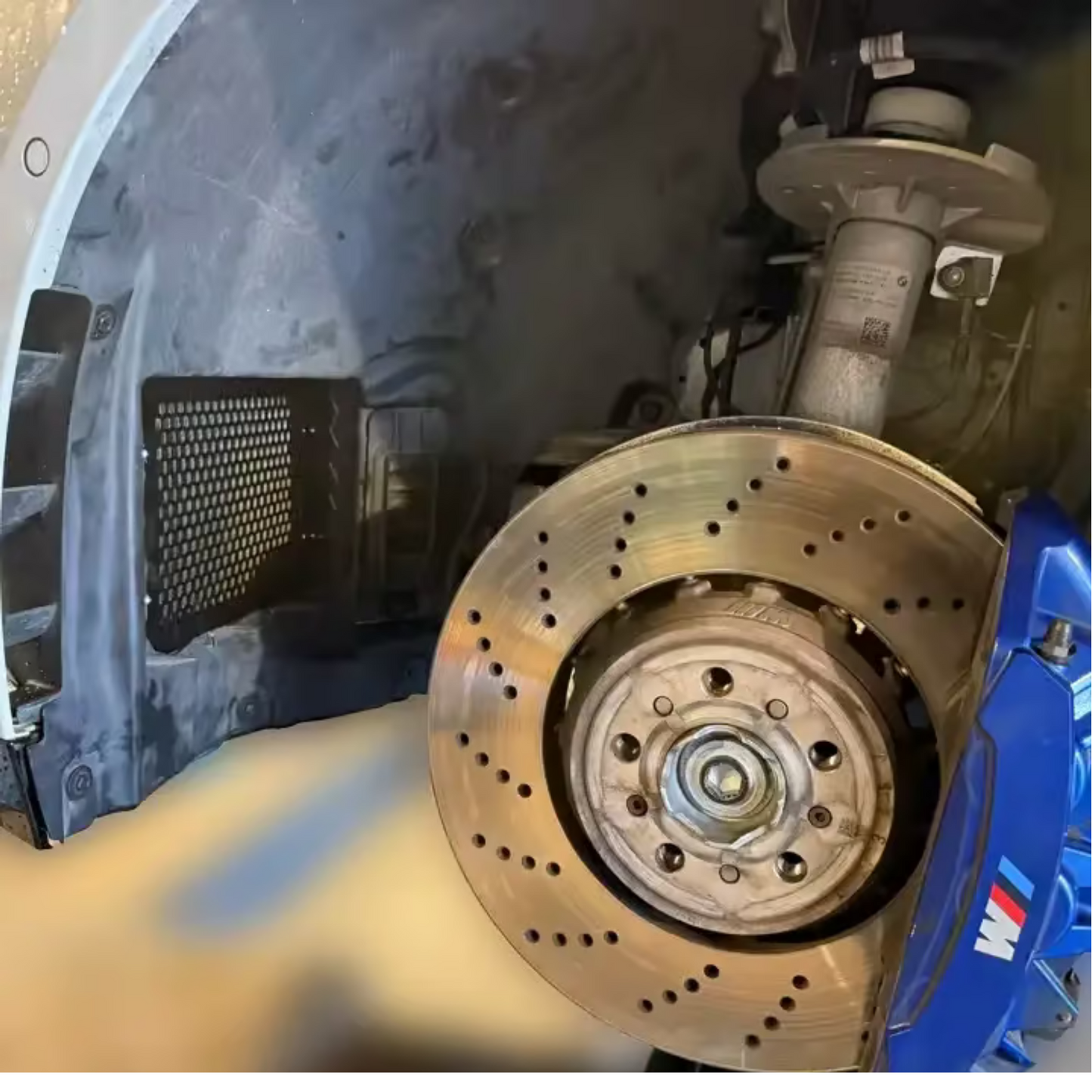 Radhausschalen Race Gitter passend für BMW M2 M3 M4 (G80 G81 G82 G87) S58