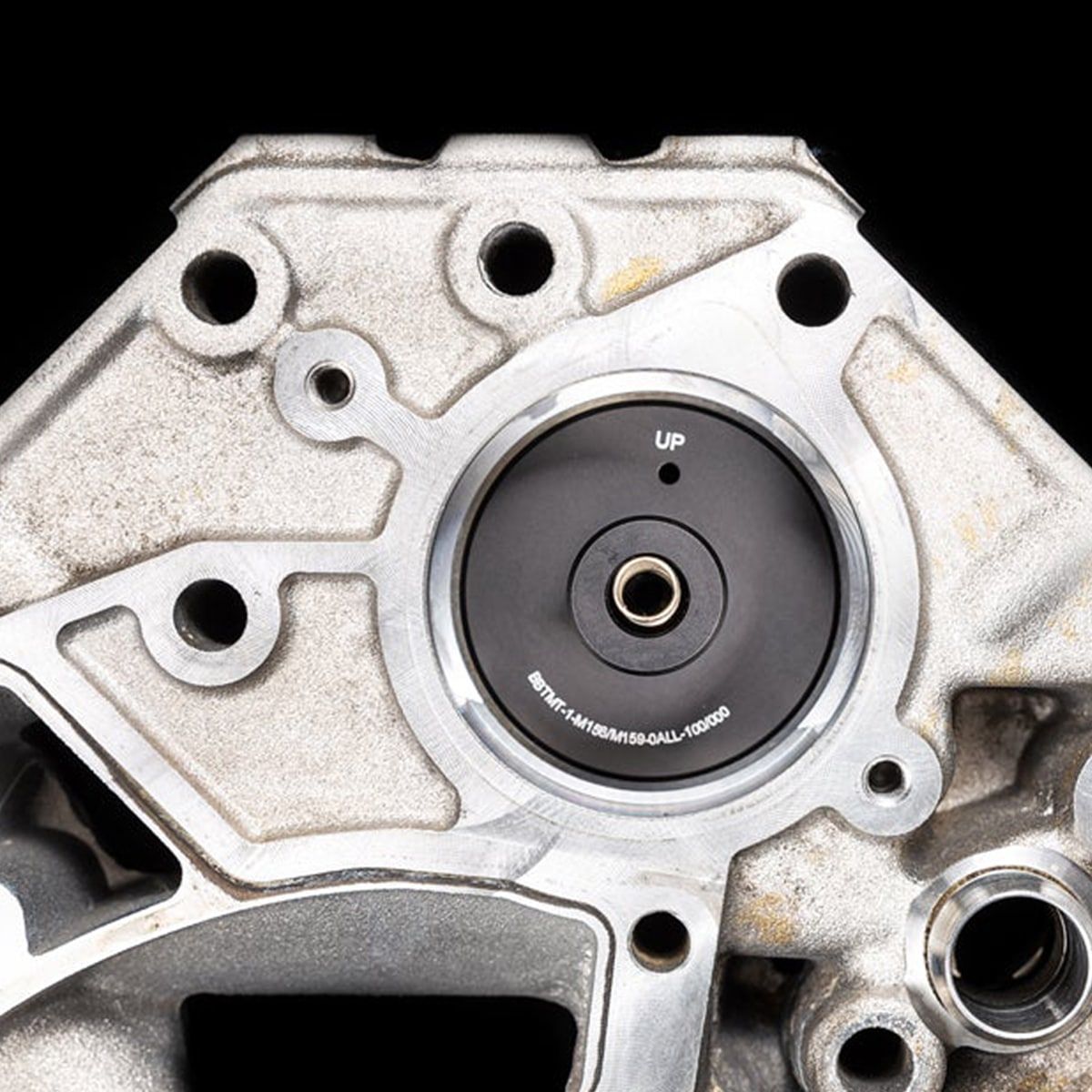 Racing Coolant Thermostat Bypass | passend für Mercedes-Benz AMG C63/CLS63/CLK63/E63/S63/SLS etc. | Blackboost